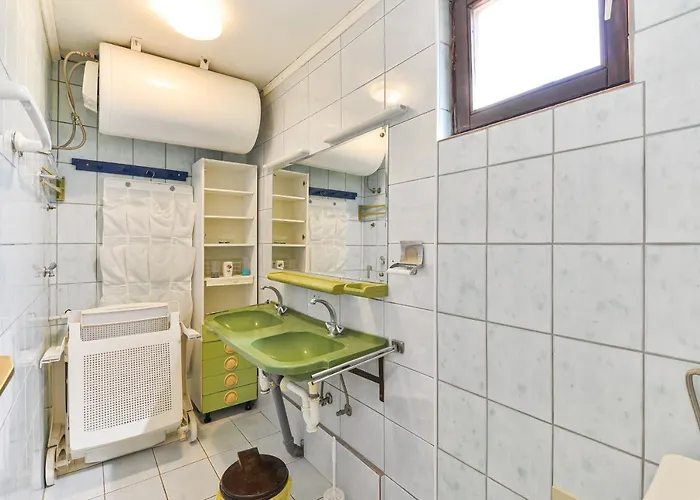 With Parking Space - Torovi - - Pedinka, - 294