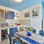 With Parking Space - Torovi - - Pedinka, - 294 *