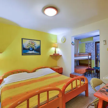 With A Parking Space - Torovi - - Pedinka, - 294 Vir