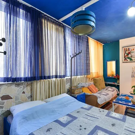 With A Parking Space - Torovi - - Pedinka, - 294 *