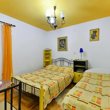 Apartment With A Parking Space - Torovi - - Pedinka, - 294
