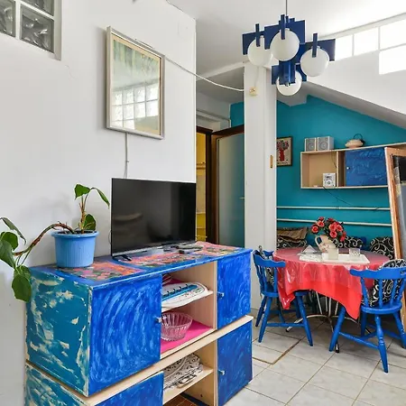 With A Parking Space - Torovi - - Pedinka, - 294