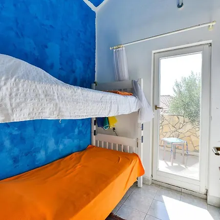Apartment With A Parking Space - Torovi - - Pedinka, - 294 Vir